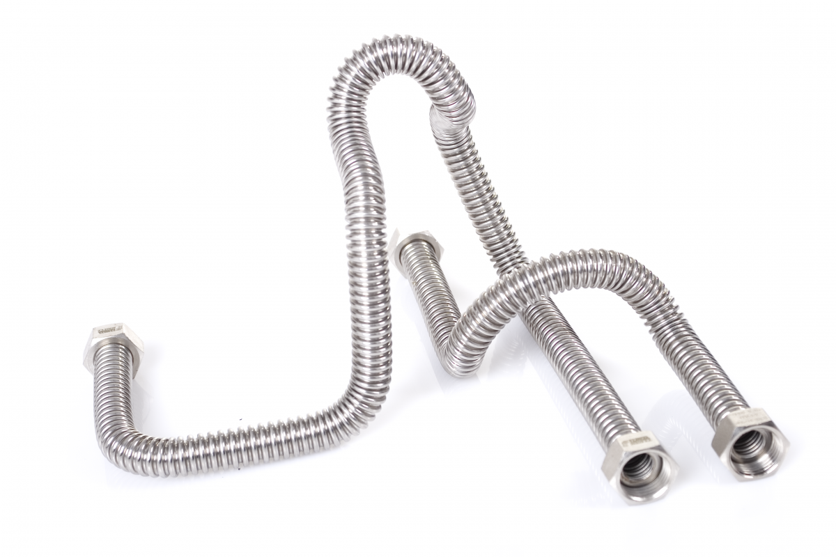 A SET OF CONNECTION HOSES